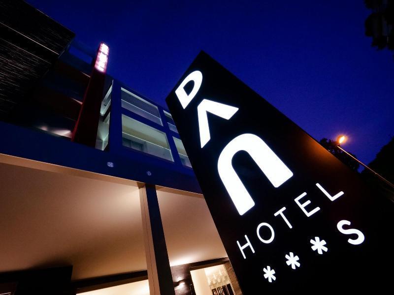 Dan Hotel Riccione Exteriör bild