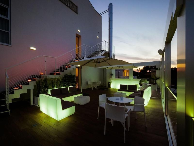 Dan Hotel Riccione Exteriör bild