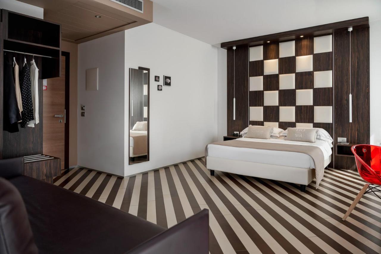 Dan Hotel Riccione Exteriör bild