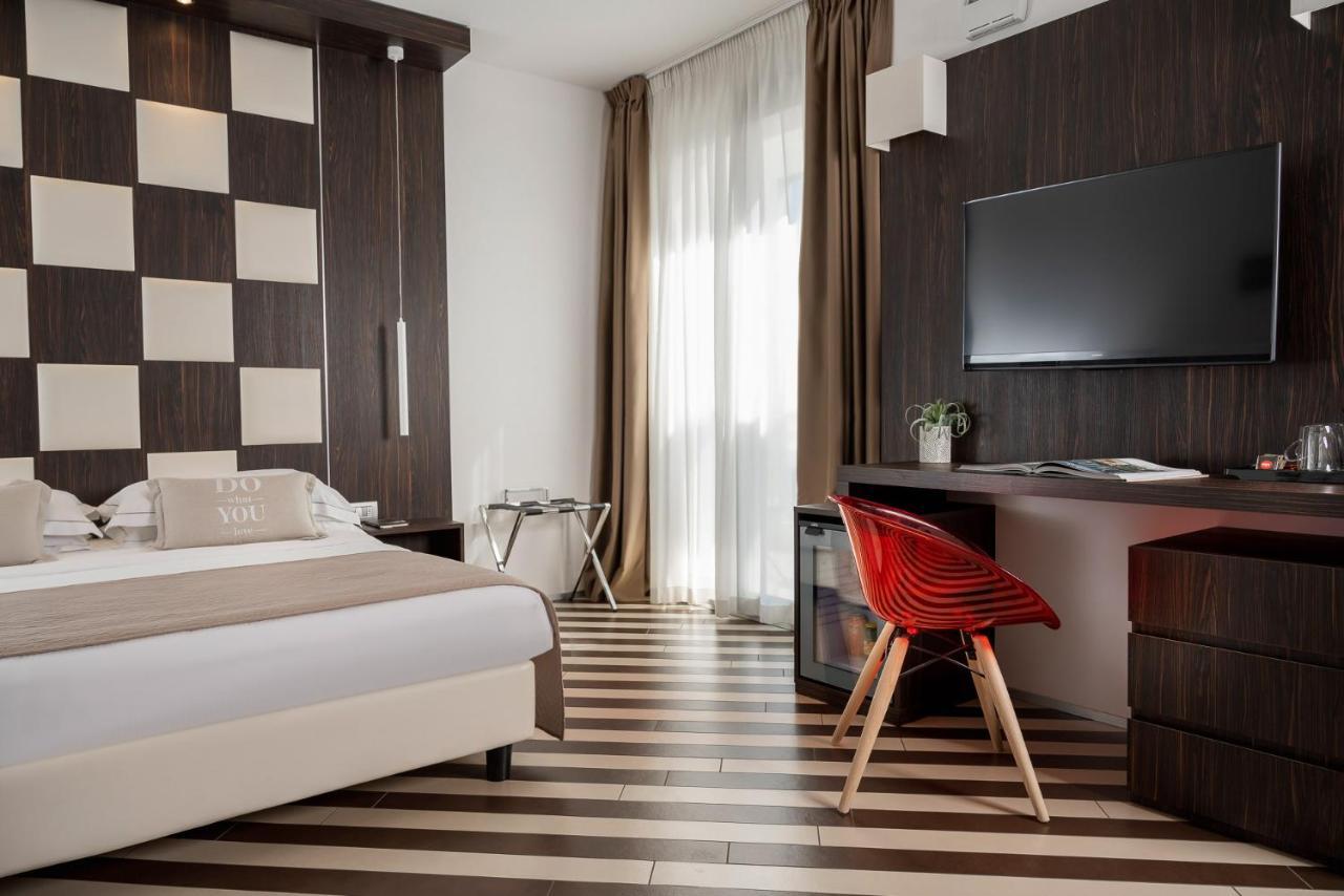 Dan Hotel Riccione Exteriör bild