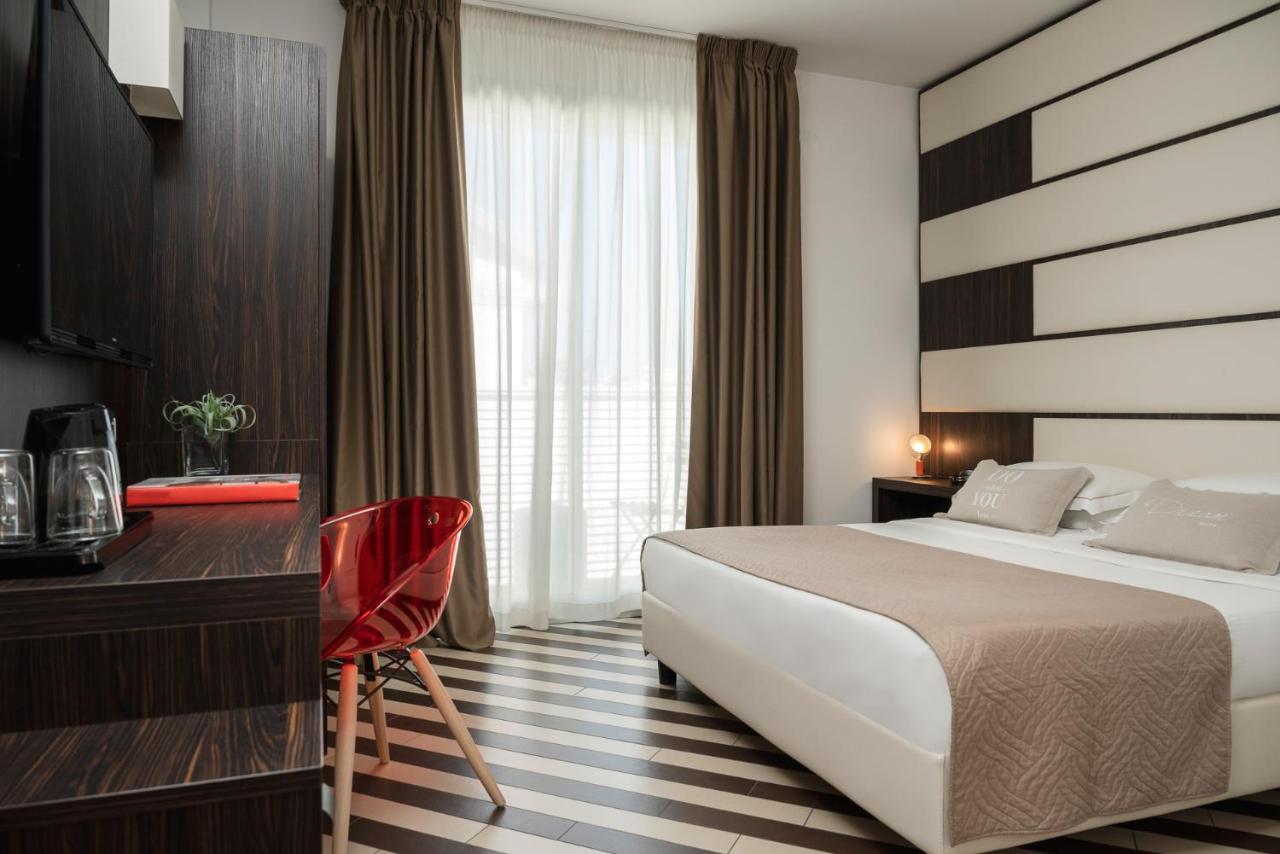 Dan Hotel Riccione Exteriör bild