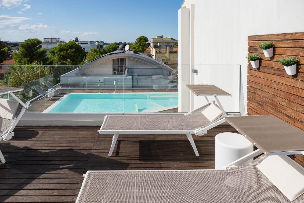 Dan Hotel Riccione Exteriör bild