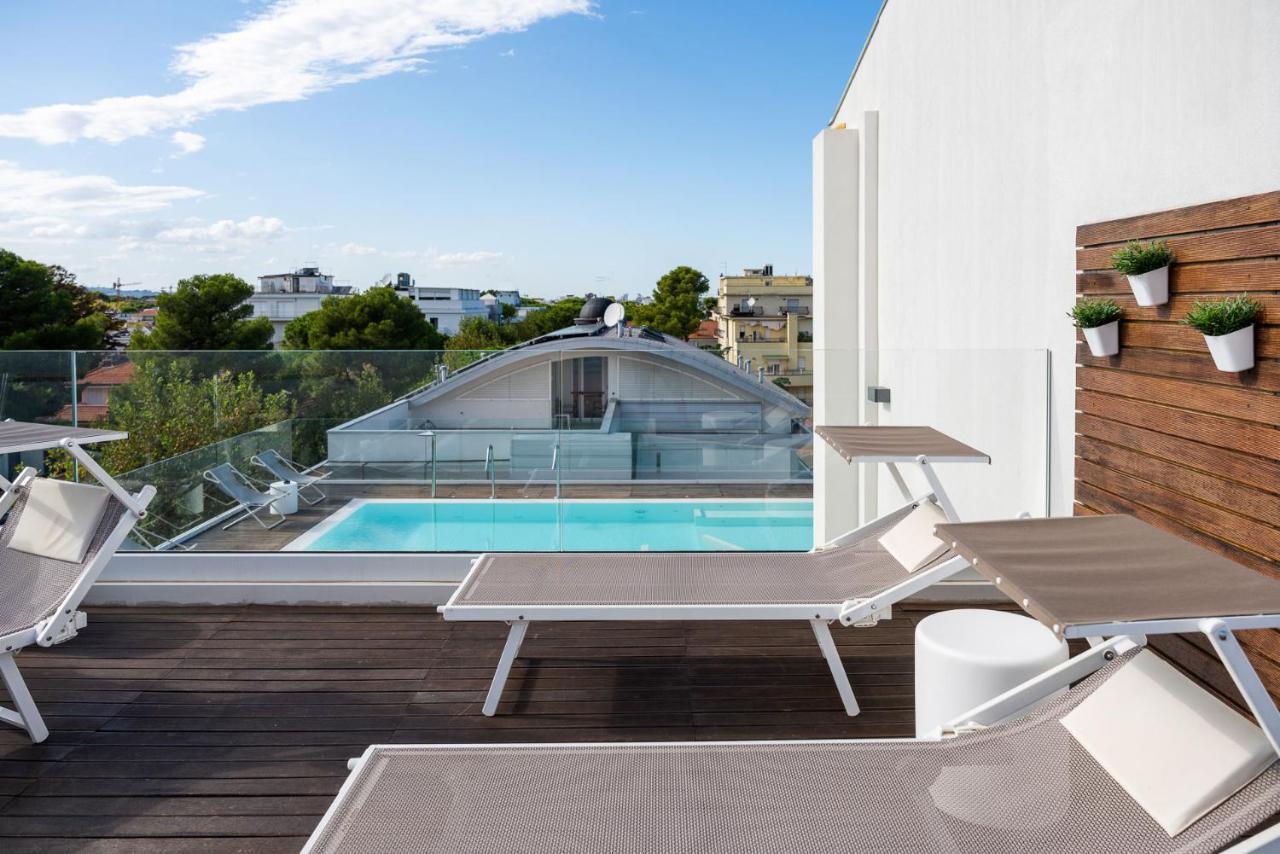 Dan Hotel Riccione Exteriör bild