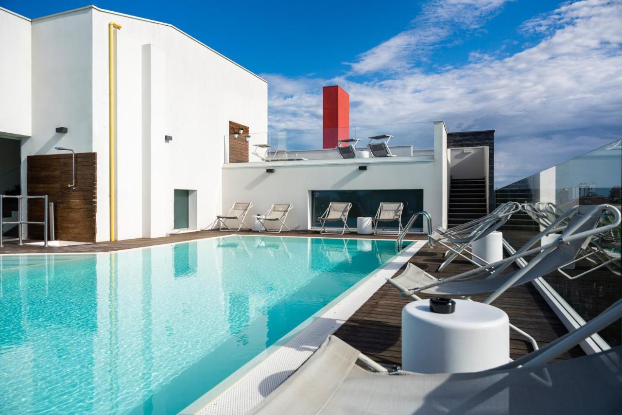 Dan Hotel Riccione Exteriör bild